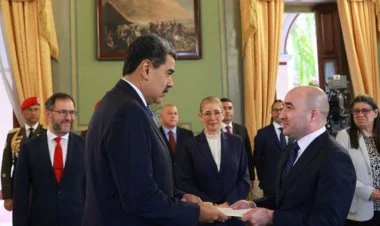Azərbaycan səfiri etimadnaməsini N.Maduroya təqdim edib
