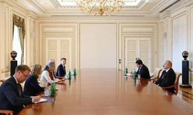 İlham Əliyev Aİ nümayəndəsi Maqdalena Qrononu qəbul edib