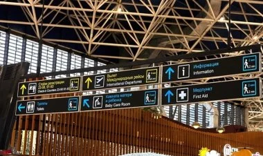 Soçi hava limanında onlarla reys gecikir