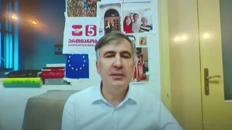 Saakaşvili İrəvanla Bakı arasında sülh sazişi haqda yazıb