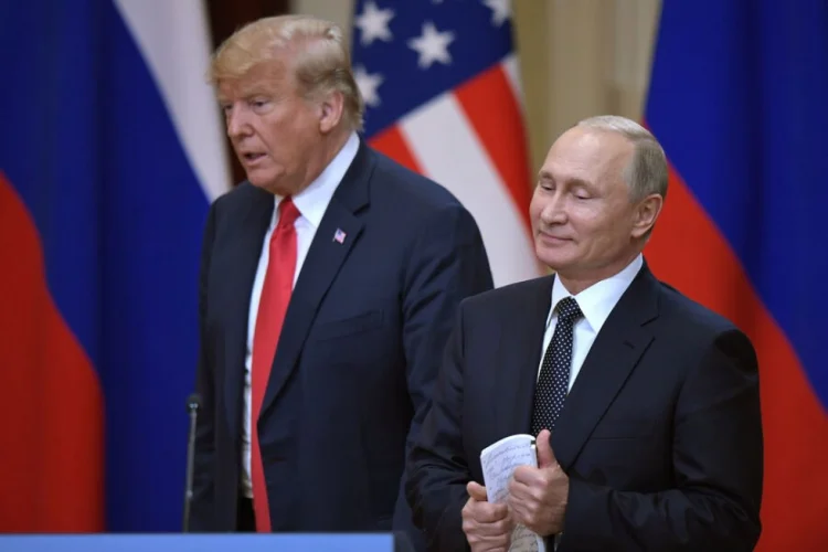 Putin: BƏƏ Trampla görüş üçün münasib yerlərdən biridir