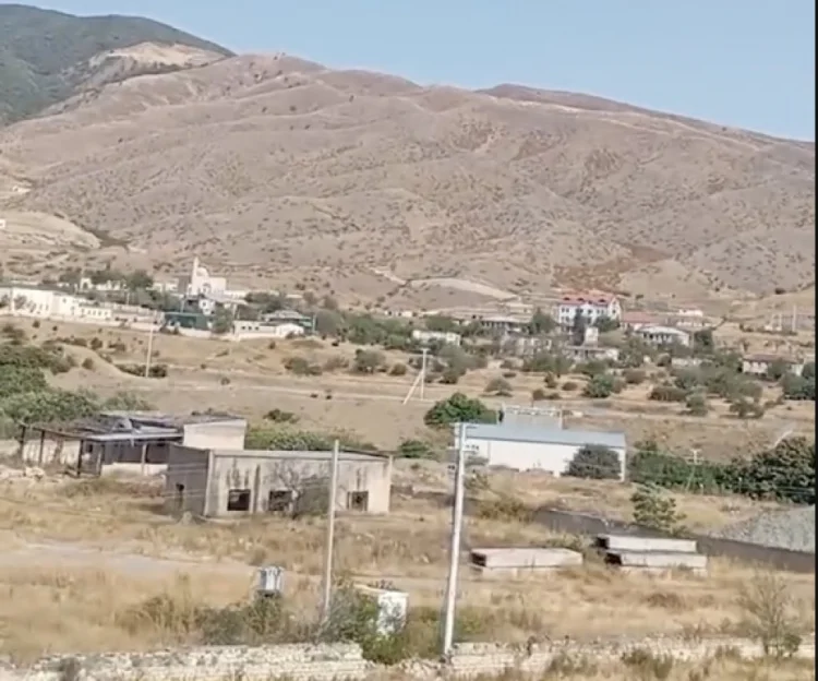 Suqovuşan kəndi yaxınlığında yanğın baş verib