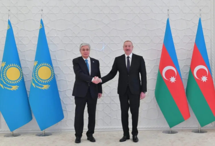 Kasım-Jomart Tokayev İlham Əliyevə zəng edib