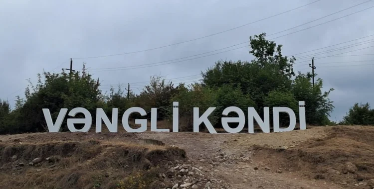 Növbəti köç karvanı Vəngli kəndinə çatıb