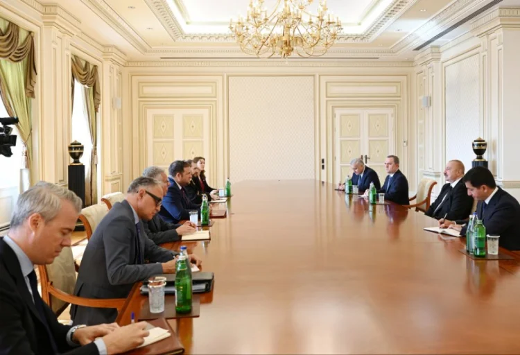 İlham Əliyev Böyük Britaniyanın dövlət nazirini qəbul edib