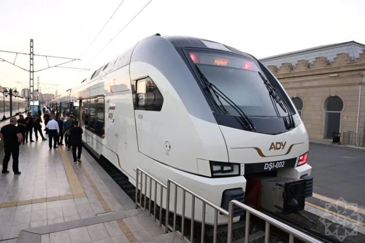 Bakıdan yola düşən sərnişin qatarı Ağdama çatıb