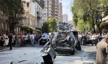 İrəvanda küçədə avtomobil partlayıb, yaralananlar var VİDEO