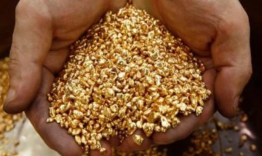 Qızılın qiyməti tarixi maksimumu yeniləyib