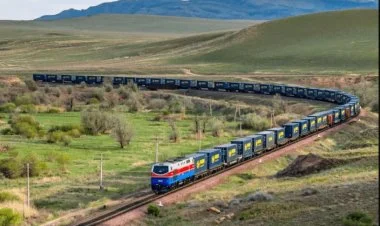 Çin Azərbaycan vasitəsilə Avropaya yük qatarları göndərir