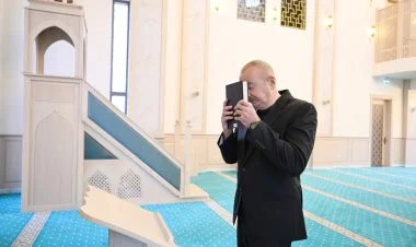 Hadrut qəsəbəsində inşa edilmiş məscidin açılışı olub