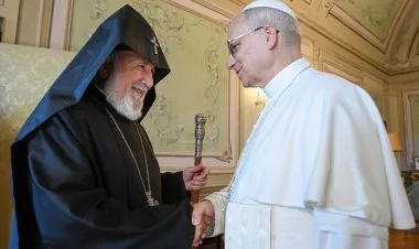 Erməni katalikos Papa ilə görüşdə də təxribatdan əl çəkməyib