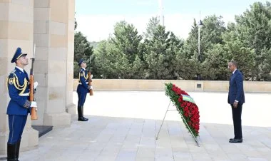Ruanda Prezidenti Pol Kaqame şəhidlərin xatirəsini anıb