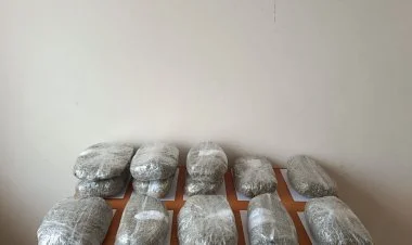 İrandan narkotik keçirmək cəhdlərinin ardı-arası kəsilmir