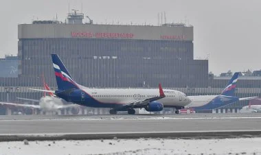 Moskva hava limanında iki təyyarə toqquşub