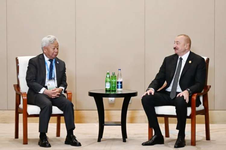 İlham Əliyev ŞƏT çərçivəsində görüşlər keçirir YENİLƏNİR