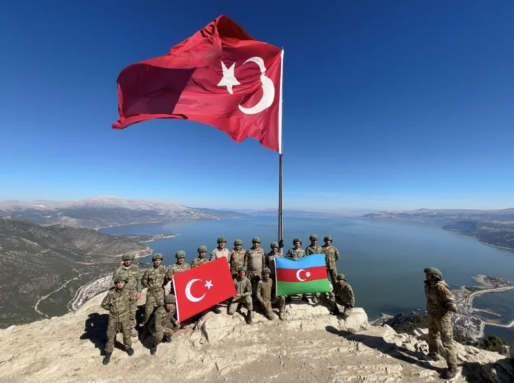 Azərbaycan komandoları Türkiyənin İsparta şəhərində təlimdə