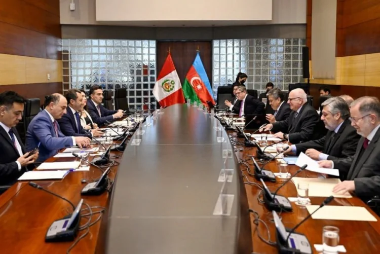 Azərbaycan və Peru XİN-ləri arasında siyasi məsləhətləşmələr