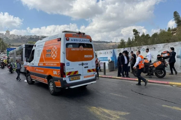 İsraildə terror aktı: 5 ölü, 7 ağır yaralı FOTOREPOTAJ