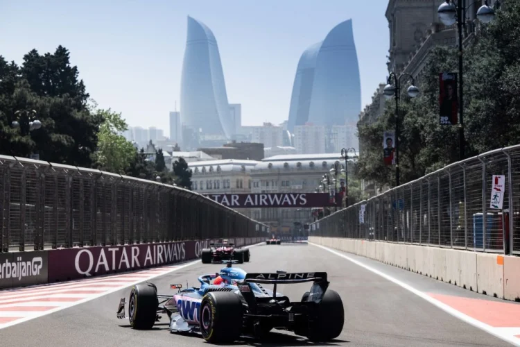 "Formula 1" vaxtı bəzi məktəblərdə dərslər onlayn olacaq