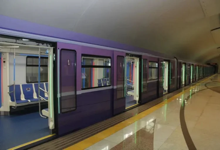 Metroda qatarların hərəkət intervalı 1 dəq. 45 san. düşüb