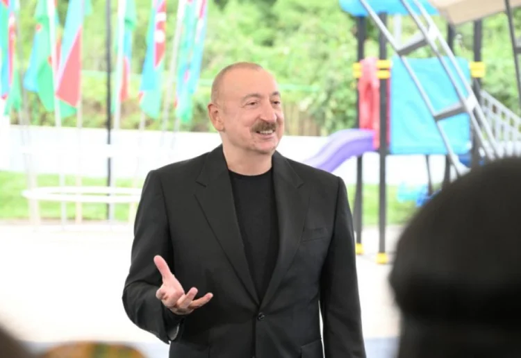 Prezidentin Xocalı kəndlərinin sakinləri qarşısında çıxışı