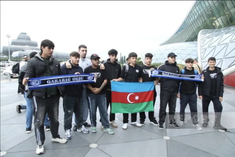 "Qarabağ" komandası Vətənə qayıdıb FOTO
