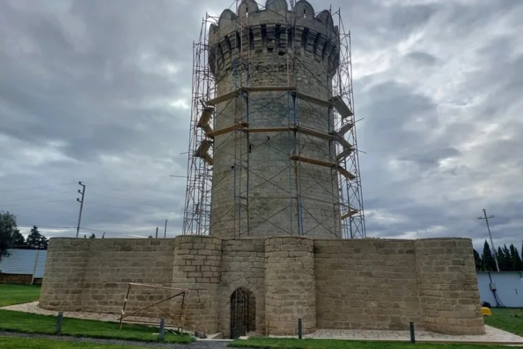 Kiçik Mərdəkan qəsrində bərpa işlərinə başlanıb