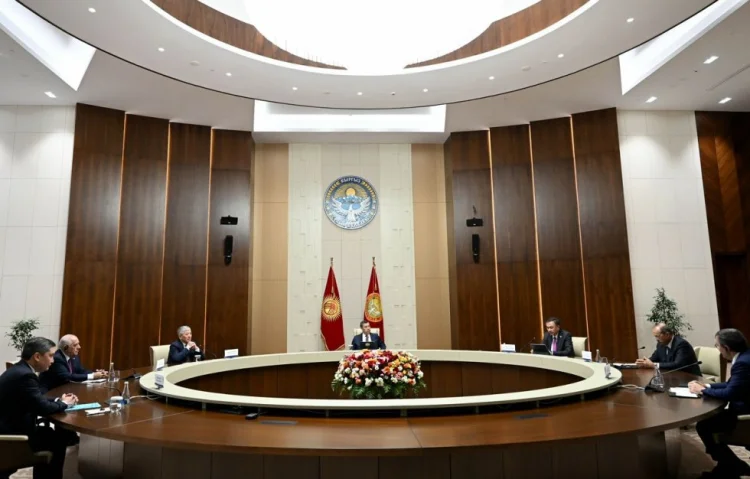 Əli Əsədov Qırğızıstan Prezidenti Sadır Japarovla görüşüb