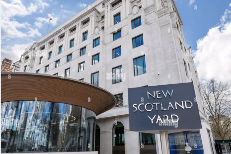Böyük Britaniyada 3 Rusiya casusunu həbs ediblər