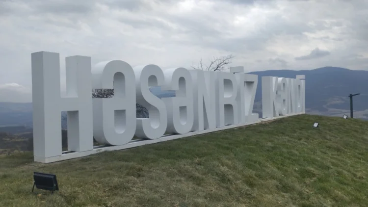 Növbəti köç karvanı Ağdərənin Həsənriz kəndinə çatıb