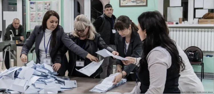 Moldovada parlament seçkilərində hakim partiya qalib gəlib