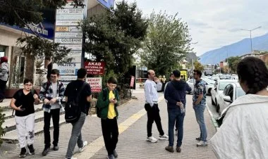 İstanbulda 5 bal gücündə zəlzələ olub YENİLƏNİB