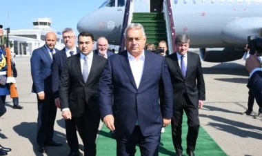 Viktor Orban Qəbələdə səfərdədir FOTO