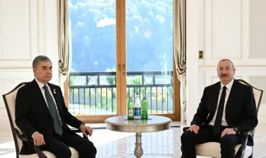 İlham Əliyev Qəbələdə Qurbanqulu Berdiməhəmmədovla görüşüb