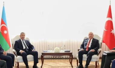 Azərbaycan və Türkiyə müdafiə nazirləri görüşüb