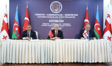 Ankarada müdafiə nazirlərinin üçtərəfli görüşü keçirilib
