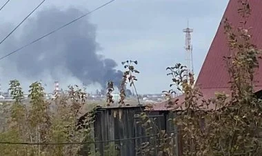 Ukrayna dronları Ufada neft emalı zavoduna zərbə endirib