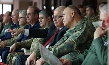Yaşar Gülər Kərim Vəliyevlə birlikdə təlim izləyib