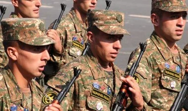 Ermənistanda hərbi xidmət müddəti azaldılıb