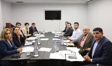 Yerevanda ikitərəfli dəyirmi masa baş tutub