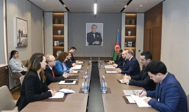 Ceyhun Bayramov Ayşe Berris Ekinci ilə görüşüb