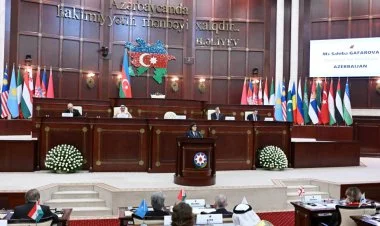 Parlamentdə konstitusiyanın 30 illiyi qeyd olunur