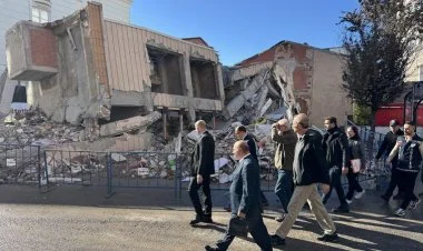 Gebzedə çökən binada bir ailənin dörd üzvü ölüb