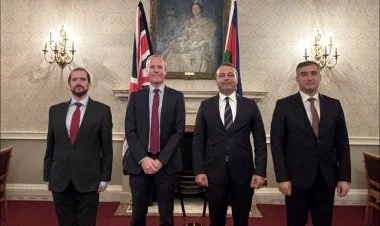 Bakı və London Müdafiə Əməkdaşlıq Planı imzalayıblar