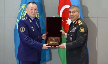 Almatıda Azərbaycan və Qazaxıstan müdafiə nazirləri görüşüb