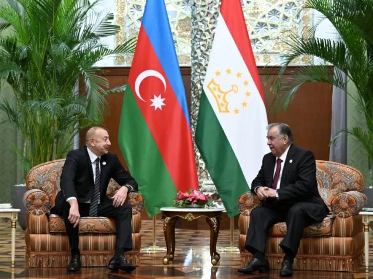 İlham Əliyevin Emoməli Rəhmon ilə təkbətək görüşü olub
