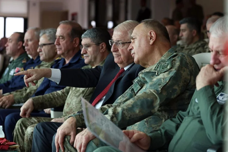 Yaşar Gülər Kərim Vəliyevlə birlikdə təlim izləyib