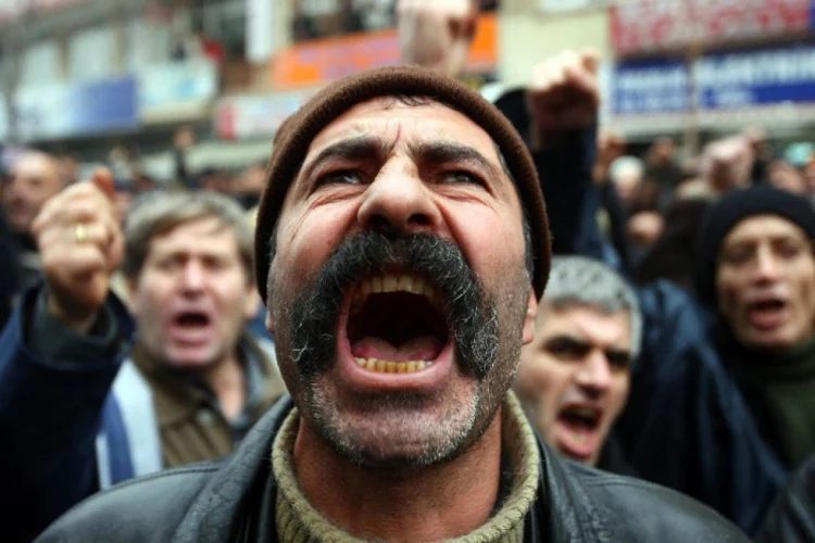 Ermənistan sakinləri dünyada ən qəzəbli xalqdır