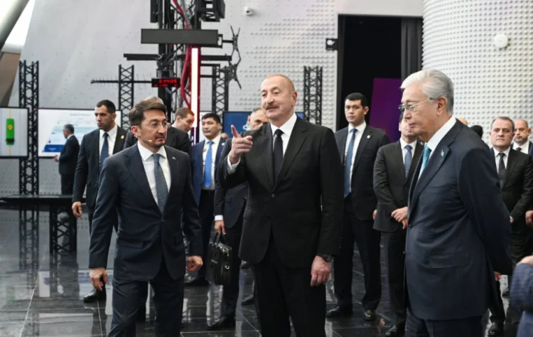 İlham Əliyev Astanada “Alem.ai” Süni İntellekt Mərkəzində