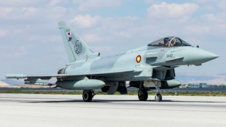 Türkiyə Britaniyadan döyüş təyyarələri alır